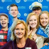 An alumni family photo